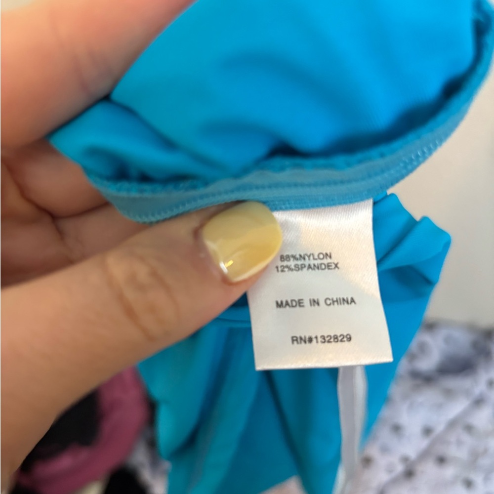 superdown Cassandra Crop Top in Teal M - Picture 10 of 11